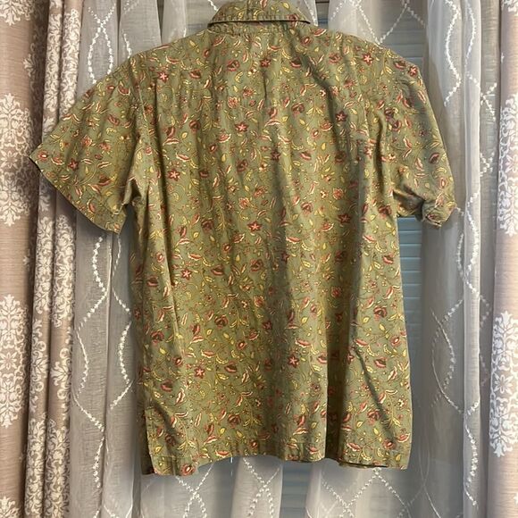 Maggie & Max 100% cotton button down top in medium - Picture 3 of 3